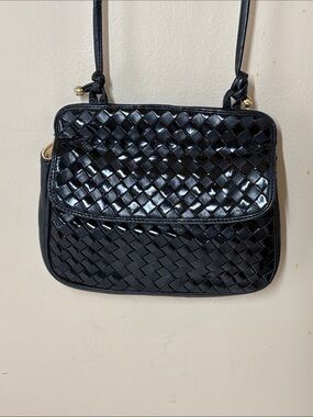 Bijoux Medici Italian Vintage Black Woven Leather and Patent Crossbody Bag
